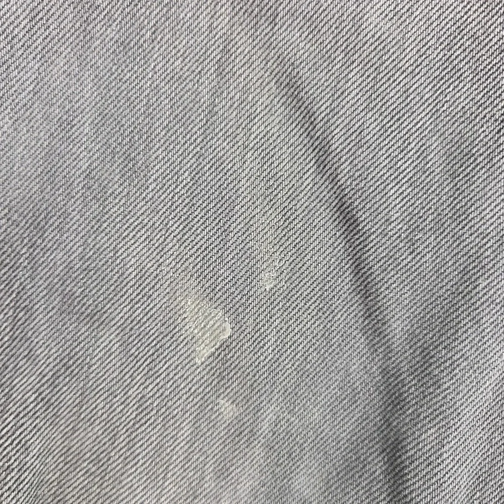 Vintage Levis 501 Jeans Mens Gray Button Fly Made USA Stains Fits‎ 29x31
